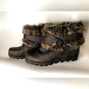 Sorel Joan of Arc Wedge Boots